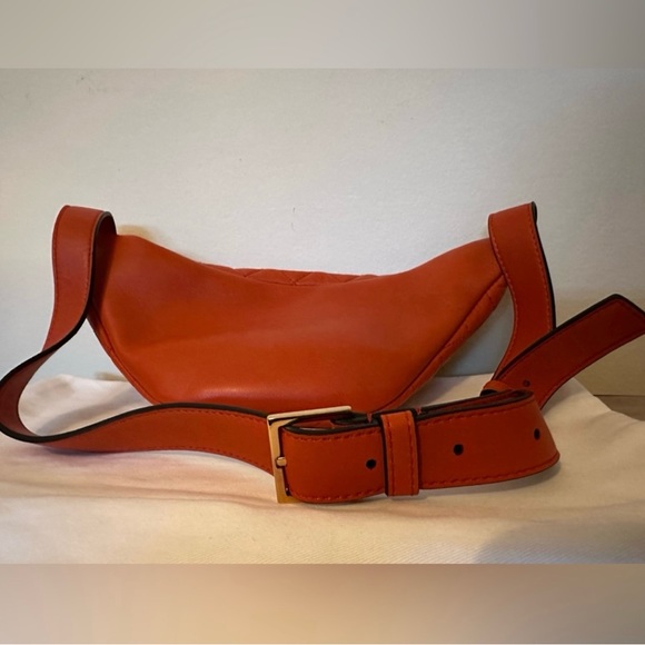 Versace Quilted orange leather fanny/belt/shoulder bag NEW (AUTHENTIC - Picture 4 of 10